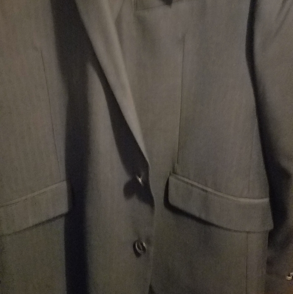 Modern Suit Jacket - Picture 3 of 7